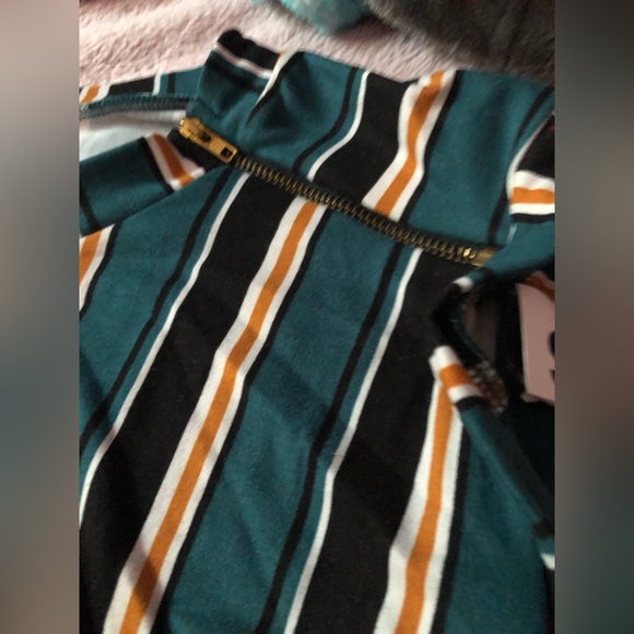 New with tags cool zippered striped tank tjd - Picture 4 of 5